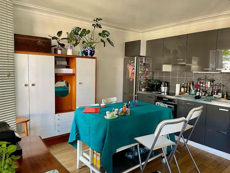 Bright Central Appartment For 3 With Balcony - Paris 11E Bastille Appartamento